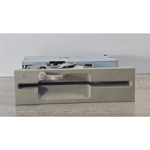 Vintage FDD 5.25” CHINON FR-506 Internal Floppy Disk Drive 1.2Mb Beige Untested - Picture 1 of 4